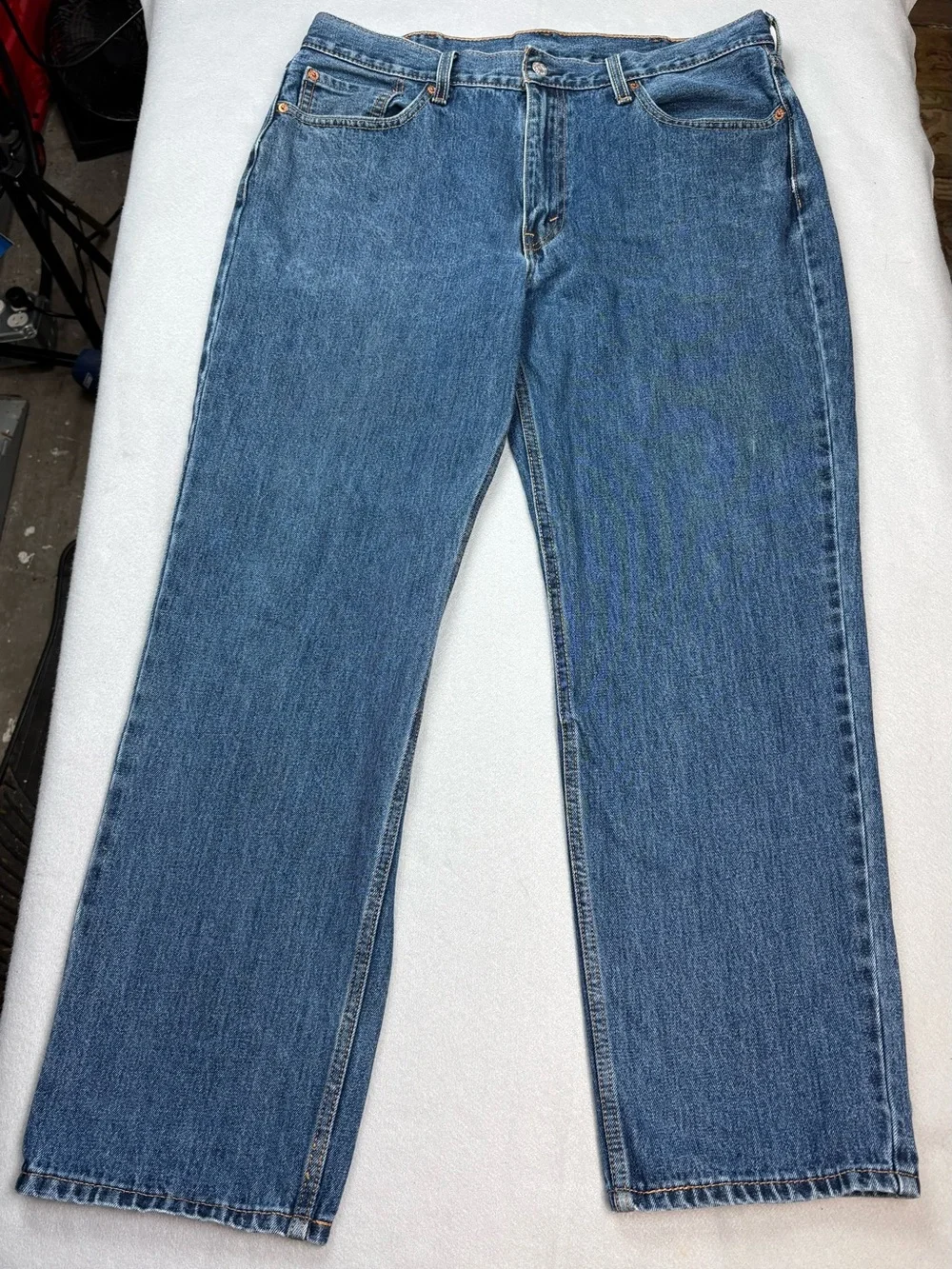 Levi’s 550 Relaxed Fit Jeans Men’s 38x32 Blue Denim Hem Wear